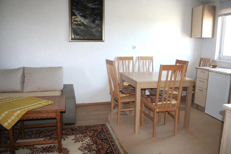 App Dzafic Apartment Vrh  Bagian luar foto
